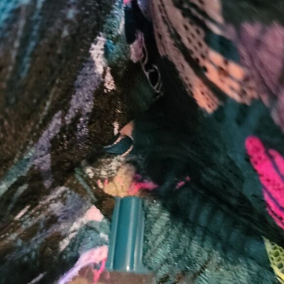 Victoria Secret Pink Date Racerback - Picture 5 of 8